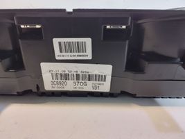 Volkswagen PASSAT CC Tachimetro (quadro strumenti) 3C8920870G