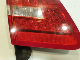 Mercedes-Benz E C207 W207 Lampy tylnej klapy bagażnika A2078200364