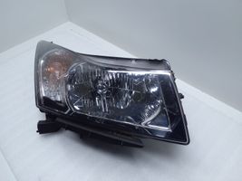 Chevrolet Cruze Lampa przednia J30013063