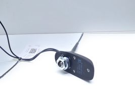 Opel Corsa F GPS-pystyantenni 920204072