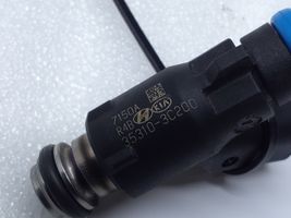 Hyundai Genesis Fuel injector 353103C200