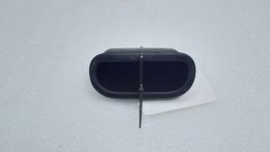 Suzuki SX4 S-Cross Rivestimento per maniglia portiera posteriore 8284182G02