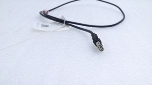 Mercedes-Benz B W246 W242 USB-pistokeliitin A1178200315