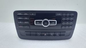 Mercedes-Benz A W176 Panel / Radioodtwarzacz CD/DVD/GPS A2469000616