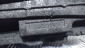 Mercedes-Benz A W176 Absorber zderzaka przedniego A1768850237