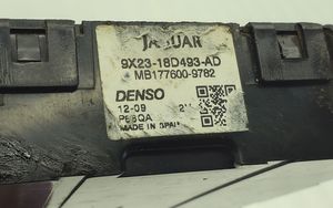 Jaguar XF Oro kondicionieriaus/ šildymo valdymo blokas 9X2318D493AD