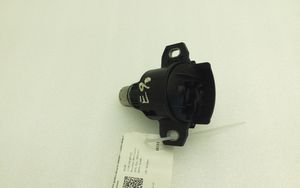 BMW 3 E90 E91 Tailgate exterior lock 7199841