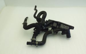 Nissan Juke I F15 Termostaatin kotelo 110600353R