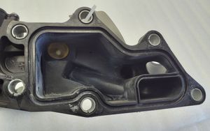 Nissan Juke I F15 Termostaatin kotelo 110600353R