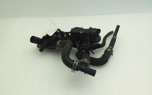 Nissan Juke I F15 Termostaatin kotelo 110600353R