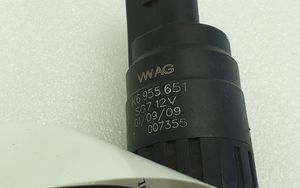 Volkswagen PASSAT B7 Pompe de lave-glace de pare-brise 1K6955651