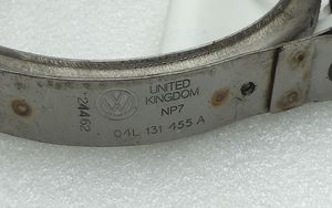 Volkswagen Golf VII Äänenvaimentimen putken liittimen pidike 04L131455A