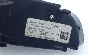 Audi A5 8T 8F Przełącznik / Przycisk kierownicy 4F0951527F