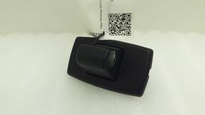 Mercedes-Benz B W246 W242 Clip/gancio/supporto per aletta parasole A2468100012