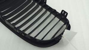 BMW 1 E81 E87 Grille de calandre avant 7322210