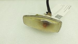KIA Sorento Front fender indicator light 923033B1