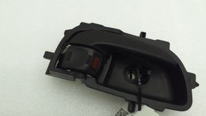 Toyota Aygo AB40 Klamka wewnętrzna drzwi przednich 692050D271