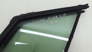 Nissan Micra K14 Szyba karoseryjna drzwi przednich 802C35FA0A