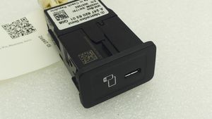 Mercedes-Benz A W177 Connettore plug in USB A2478206301