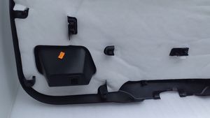 Citroen C4 III e-C4 Takaluukun koristelista 98331038ZD