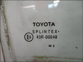 Toyota Yaris Vetro del finestrino della portiera posteriore 681300D010