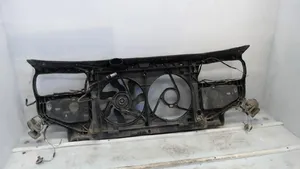 Peugeot 405 Support de radiateur sur cadre face avant 7104A3