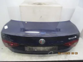 Alfa Romeo Giulia Puerta del maletero/compartimento de carga 50557204