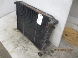 Renault 19 Radiateur de refroidissement 7700272527