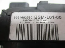 Peugeot 407 Module de fusibles 9661682580