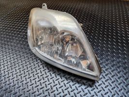 Toyota Corolla E120 E130 Lampa przednia 