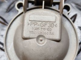 Ford Fiesta Osłona żarówki lampy przedniej 1305219102