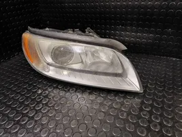 Volvo V70 Lampa przednia 31214348