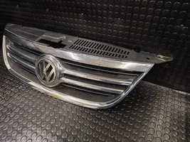 Volkswagen Tiguan Grotelės priekinės 5N0853653A