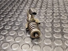 Volkswagen PASSAT B6 Injecteur de carburant 03G130073t