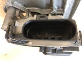 Ford Focus Mechanizm i silniczek wycieraczek szyby przedniej / czołowej 4M5117508BA