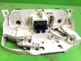 Volkswagen Golf IV Centralina del climatizzatore 8L0819045A