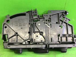 Volkswagen Golf IV Panel klimatyzacji 357819045A