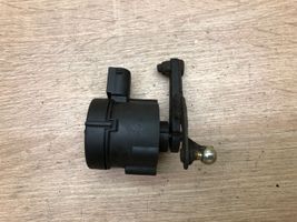 Mercedes-Benz Vito Viano W638 Sensor de nivel del faro delantero/principal 0105427517