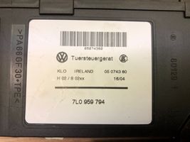 Volkswagen Touareg I Asa reguladora de la puerta trasera 7L0959794
