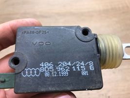 Audi A4 S4 B5 8D Verrouillage du bouchon du réservoir de carburant 8D5962115B