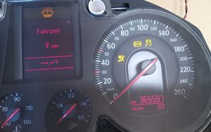Volkswagen PASSAT B6 Licznik / Prędkościomierz 3C0920871D