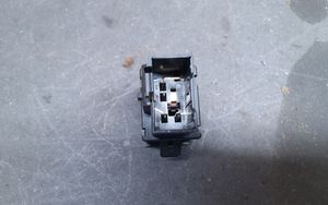 Volkswagen Polo IV 9N3 Hazard light switch 6Q0953235A