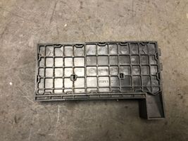 Volkswagen Multivan T5 Fuse module 7H0937550