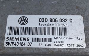 Volkswagen Polo IV 9N3 Centralina/modulo motore ECU 03D906032C