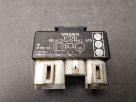 Volvo S40 Coolant fan relay 9442934