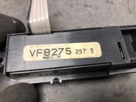 Chrysler Voyager Bouton interrupteur ouverture du coffre VF8275