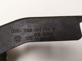 Audi A6 S6 C6 4F EGR aušintuvo kronšteinas 059131133H