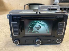 Volkswagen PASSAT B7 Radija/ CD/DVD grotuvas/ navigacija 3C0035270B