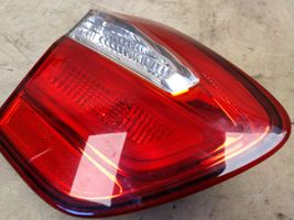 KIA Rio Lampy tylnej klapy bagażnika 924031W2