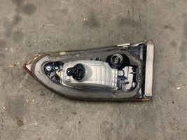 Mazda 6 Lampy tylnej klapy bagażnika 22641957